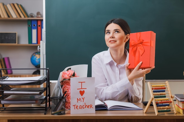 Ile czasu potrzeba na awans nauczyciela?